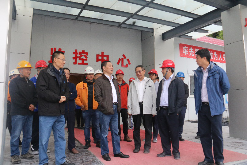 省交通投資集團(tuán)黨委副書記、副董事長(zhǎng)、總經(jīng)理 周黎明赴九綿高速LJ9項(xiàng)目檢查指導(dǎo)工作